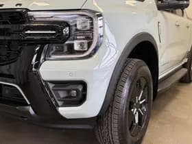 Ford Ranger Stormtrak 2.3 PHEV 279PK | 5 zitplaatsen | Power roller top | XL laadkabel | Uit Voorraad leverbaar !!! | 0,99% rente !!! thumbnail 3