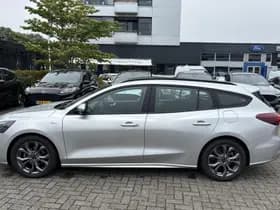 Ford Focus Wagon 1.0 EcoBoost Hybrid ST Line | Full LED | Driver Assistance Pack thumbnail 2