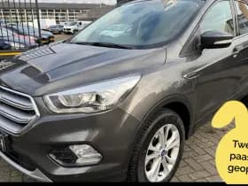 Ford Kuga 1.5 EcoBoost Titanium | Afneembare trekhaak | Achteruitrijcamera | Voorruitverwarming