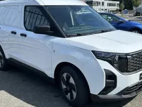 Ford E-Transit Courier Trend 44 kWh | Trekhaak | € 4.440,- voorraadkorting thumbnail 2