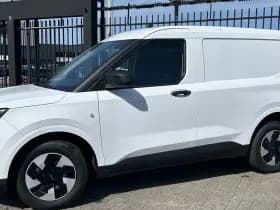 Ford E-Transit Courier Trend 44 kWh | Trekhaak | € 4.440,- voorraadkorting thumbnail 3