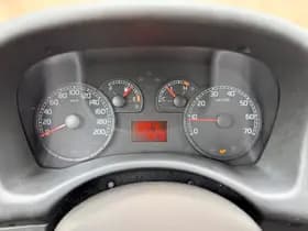 Fiat Punto thumbnail 13