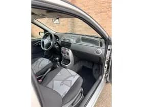 Fiat Punto thumbnail 20