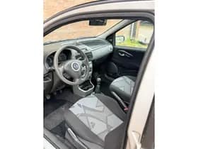 Fiat Punto thumbnail 9