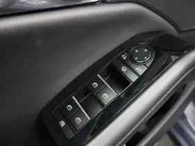 Mazda 3 2.0 e-SA-G Exclusive-line | Leder | All-Weather banden thumbnail 7