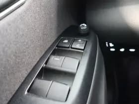 Toyota Yaris Cross 1.5 Hybrid Dynamic | met Winterpack thumbnail 26