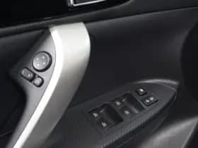 Mitsubishi Eclipse Cross 2.4 PHEV Instyle thumbnail 9