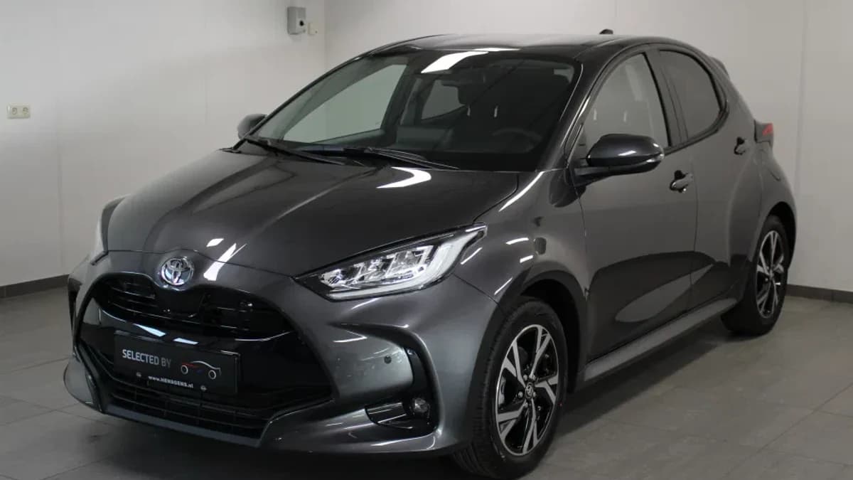 Toyota Yaris 1.5 Hybride 115 Dynamic met Comfort Pack — foto 1