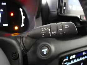 Toyota Yaris 1.5 Hybride 115 Dynamic met Comfort Pack thumbnail 18