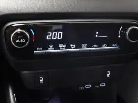 Toyota Yaris 1.5 Hybride 115 Dynamic | Comfort Pack | €3.000 korting thumbnail 16