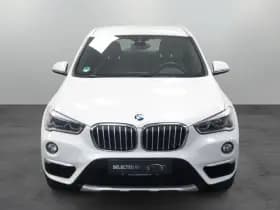 BMW X1 sDrive20i High Executive thumbnail 2