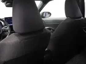 Toyota Yaris Cross 1.5 Hybrid 115 First Edition thumbnail 8