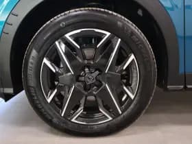 Peugeot 3008 1.2 Hybrid 145 GT thumbnail 5