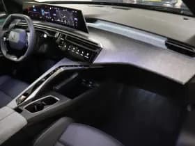 Peugeot 3008 1.2 Hybrid 145 GT thumbnail 8