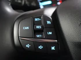 Ford Fiesta 1.0 EcoBoost Hybrid Titanium thumbnail 17