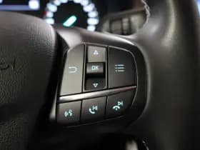 Ford Fiesta 1.0 EcoBoost Hybrid Titanium thumbnail 18