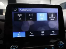 Ford Fiesta 1.0 EcoBoost Hybrid Titanium thumbnail 22