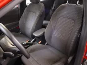 Ford Fiesta 1.0 EcoBoost Hybrid Titanium thumbnail 9