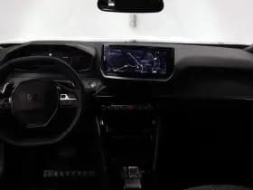 Peugeot 2008 1.2 Hybride 145 Allure | 360 Camera | Luxe thumbnail 31