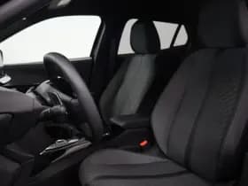 Peugeot 2008 1.2 Hybride 145 Allure | 360 Camera | Luxe thumbnail 6