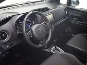 Toyota Yaris 1.5 Hybride Executive thumbnail 18