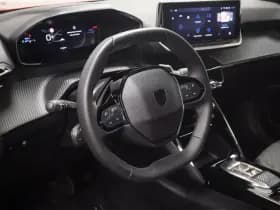 Peugeot 2008 1.2 Hybride 145 Allure | 360 Camera | Luxe thumbnail 8