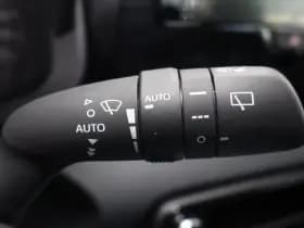 Mazda 2 Hybrid 1.5 Centre-line | LMV | Apple Car Play thumbnail 13