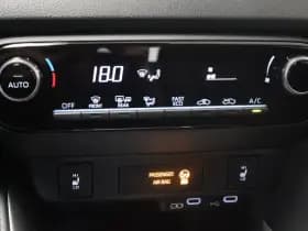 Mazda 2 Hybrid 1.5 Centre-line | LMV | Apple Car Play thumbnail 18