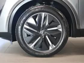 Nissan QASHQAI 1.3 MHEV X Tekna Black Edition thumbnail 5