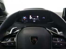 Peugeot 2008 1.2 Hybride 145 Allure | 360 Camera | Luxe thumbnail 17