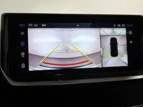 Peugeot 2008 1.2 Hybride 145 Allure | 360 Camera | Luxe thumbnail 31