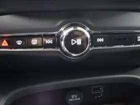 Volvo XC40 1.5 T5 Plus Dark thumbnail 17