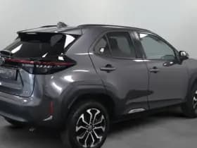 Toyota Yaris Cross 1.5 Hybr 130 Dynamic | Comfort Pack | Winter Pack thumbnail 3