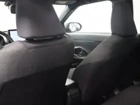 Toyota Yaris Cross 1.5 Hybr 130 Dynamic | Comfort Pack | Winter Pack thumbnail 8