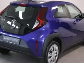 Toyota Aygo X 1.0 VVT-i S-CVT Play | Automaat! thumbnail 3