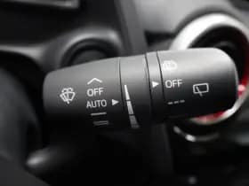 Mazda 2 thumbnail 11