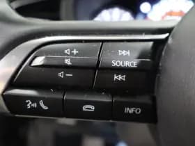 Mazda CX-30 thumbnail 16