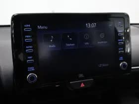 Toyota Yaris thumbnail 16