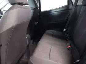 Toyota Yaris thumbnail 11