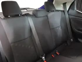 Toyota Yaris thumbnail 13