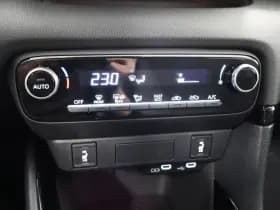 Toyota Yaris thumbnail 23