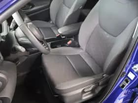 Toyota Yaris thumbnail 9