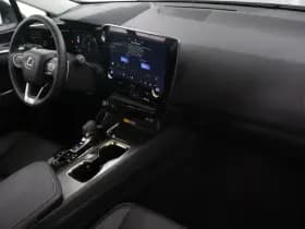 Lexus NX thumbnail 15