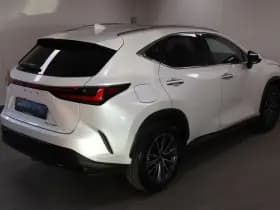 Lexus NX thumbnail 3
