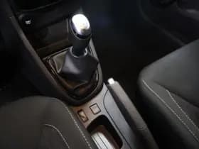 Renault Clio thumbnail 18