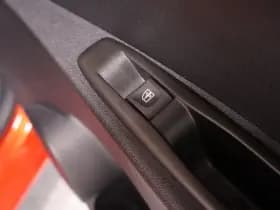 Renault Clio thumbnail 32