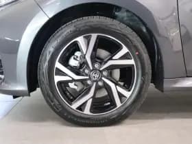 Toyota Yaris thumbnail 5