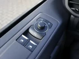 Ford E-Transit Custom thumbnail 16