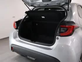 Toyota Yaris 1.5 Hybride 115 Dynamic + Comfortpack | €3.000 voordeel! thumbnail 29