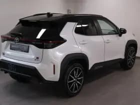 Toyota Yaris Cross 1.5 Hybride 130 GR Sport | Two-Tone thumbnail 3